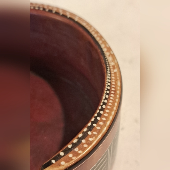 Round RED STONE COASTER SET Vintage Black Cream Zig Zag Design 6 & Holder. - Picture 6 of 10